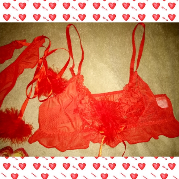 Mesh Ruffle Lingerie Set - Picture 4 of 7